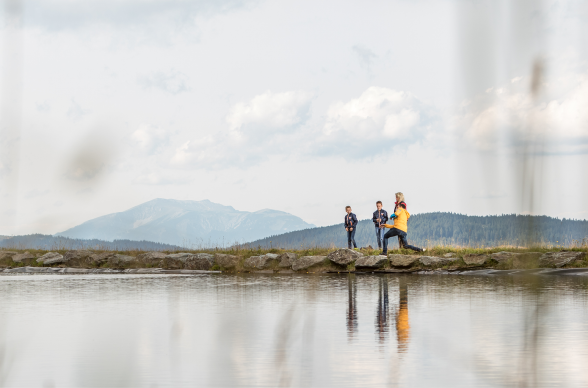 Wandern, © Schischaukel Mönichkirchen-Mariensee, Fotograf Martin Fülöp