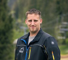 Porträtfoto von Christoph Stangl, Betriebsleiter der Erlebnisalm Mönichkirchen.
