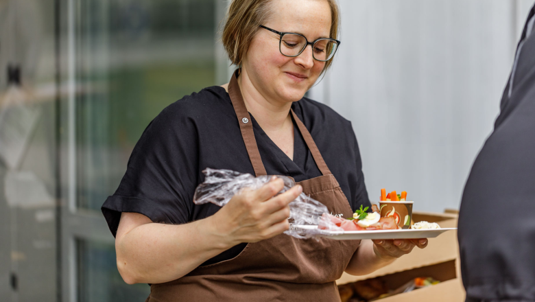 Fr&uuml;hst&uuml;ck zum Sessellift serviert