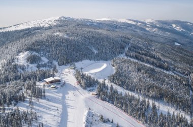 Ausblick auf Wechselgebirge, © Schischaukel Mönichkirchen; Fotograf Fülöp