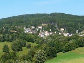 Blick auf M&ouml;nichkirchen, &copy; Wiener Alpen in Nieder&ouml;sterreich