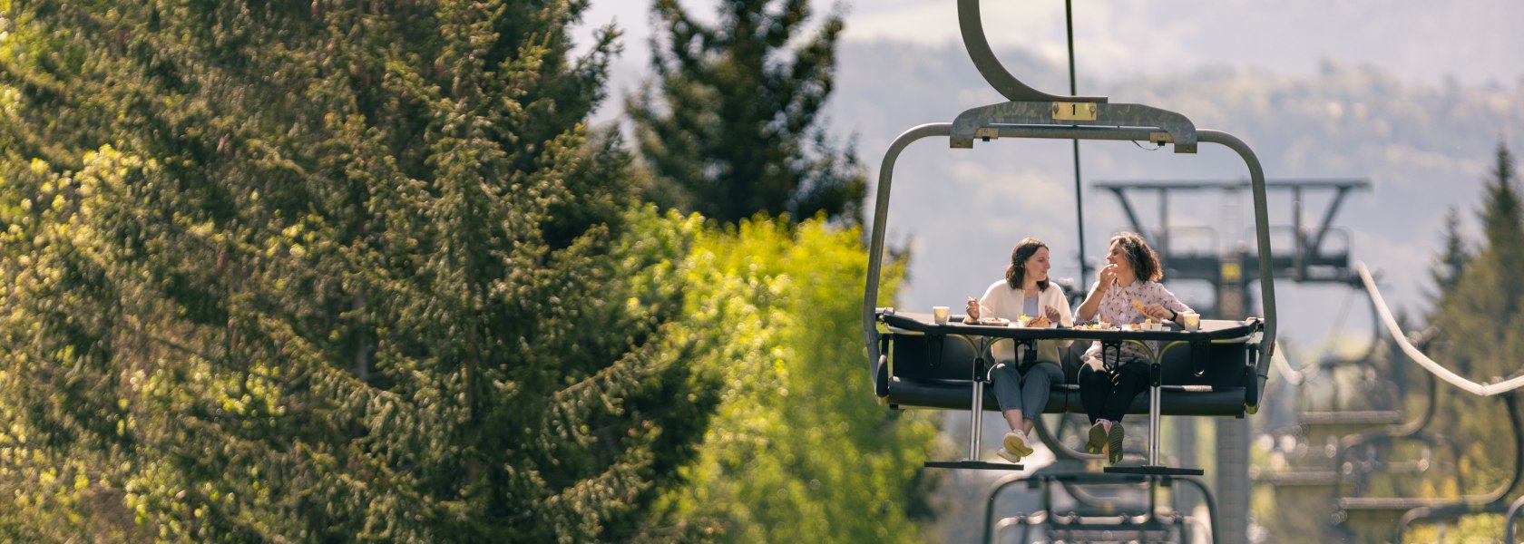 Genuss in luftiger H&ouml;he, &copy; Martin F&uuml;l&ouml;p