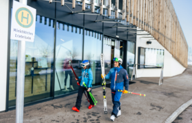 Mit den &Ouml;ffis zur Piste